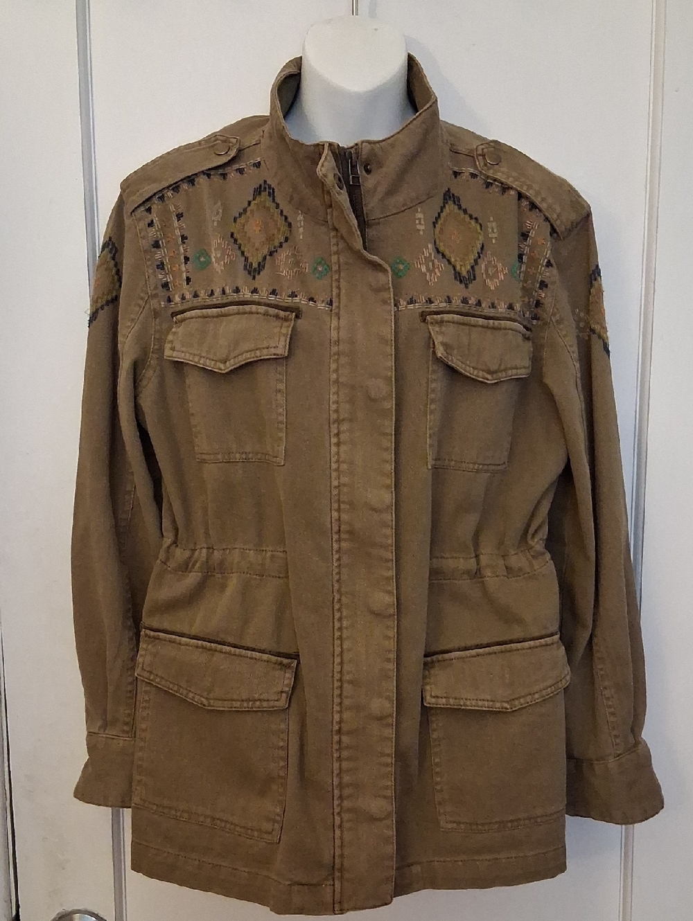 Sundance Olive Utility Jacket with Embroidered Yoke Aztec Style M